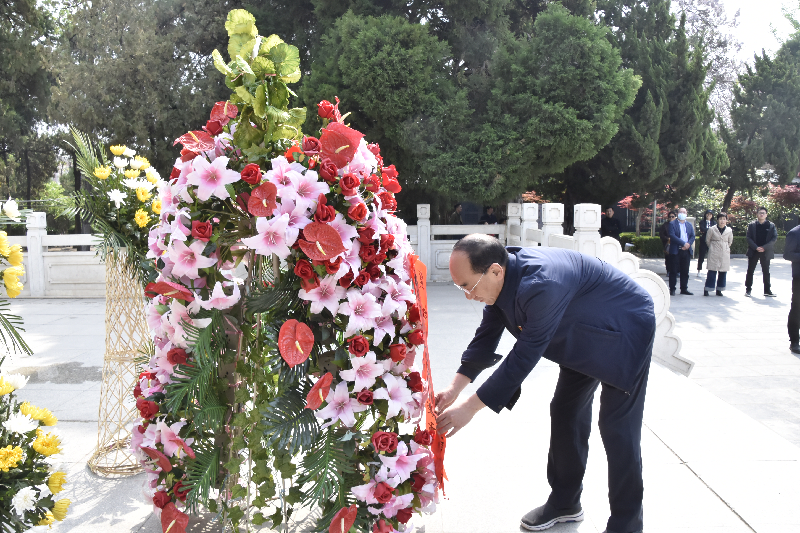 华体会手机网页版登录入口-华体会(中国)
党委赴兰考开展党史学习教育主题实践活动